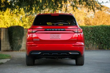 A Nissan wearing Mitsubishi’s iconic Red Diamond paint is a bit of a mind-bender.